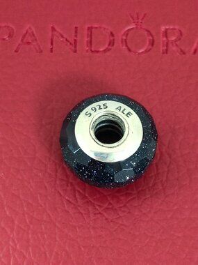 Pandora Faceted Adventurescent Midnight Blue Murano Glass Charm Bead with box